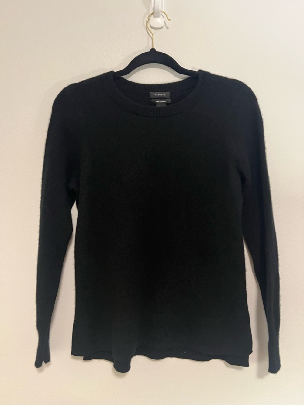 100% Cashmere Halogen Black Crewneck Sweater